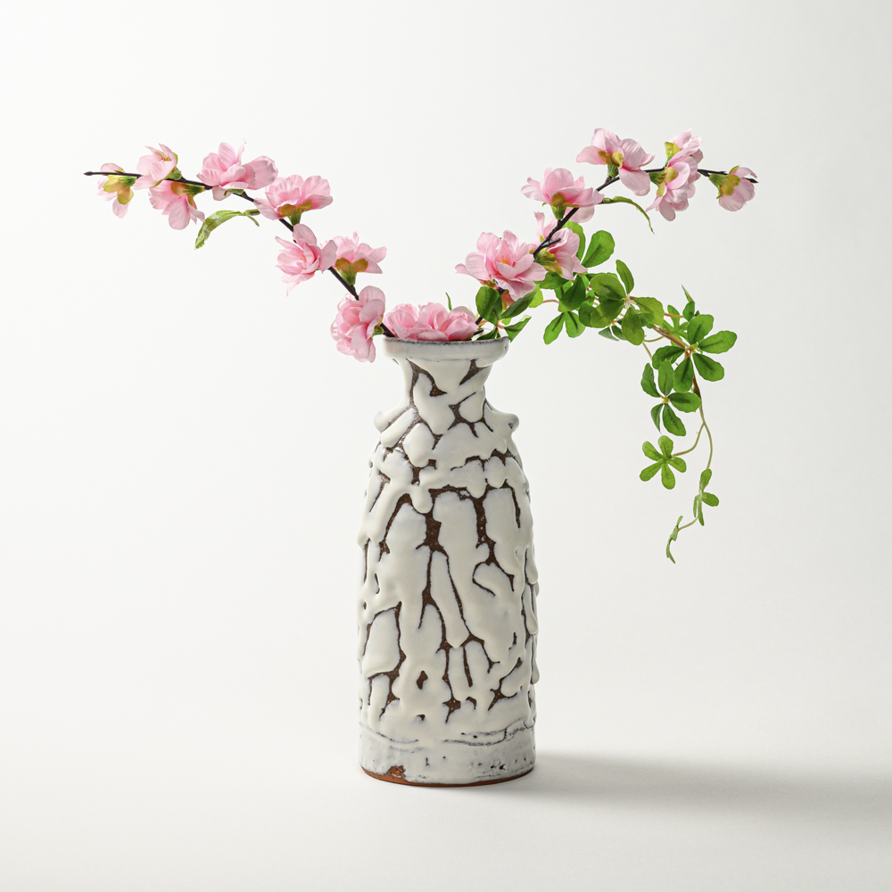 萩焼(伝統的工芸品)花入鬼白松徳利形耳付