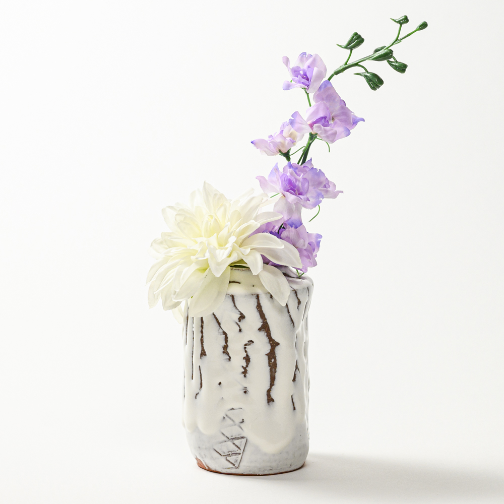 萩焼(伝統的工芸品)花入小鬼白松肩衝三方叩き