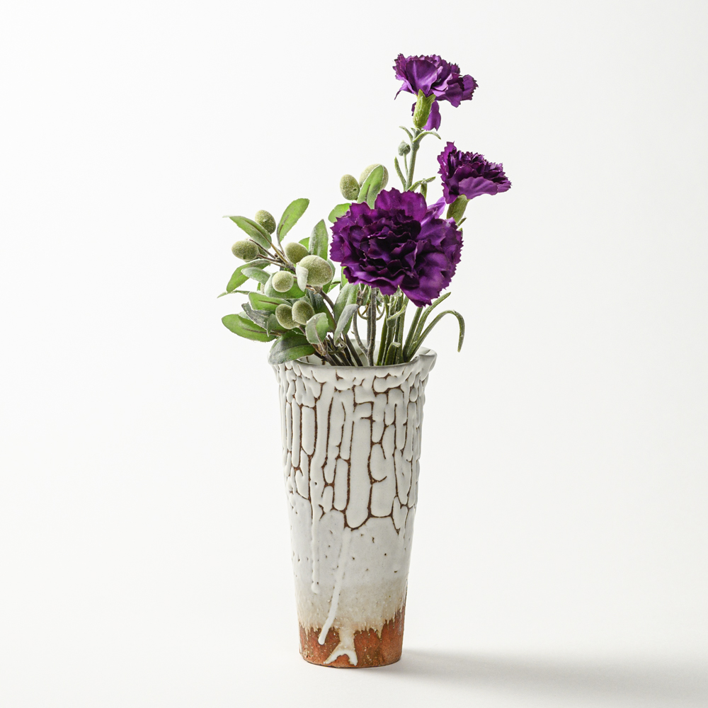萩焼(伝統的工芸品)花入小鬼白松円錐形三つ葉