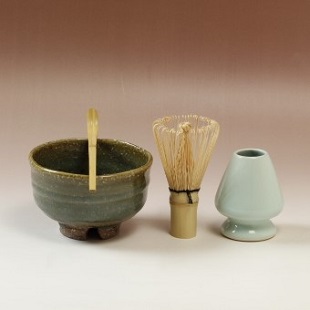 萩焼(伝統的工芸品)茶楽抹茶碗鉄青釉半筒3点セット付